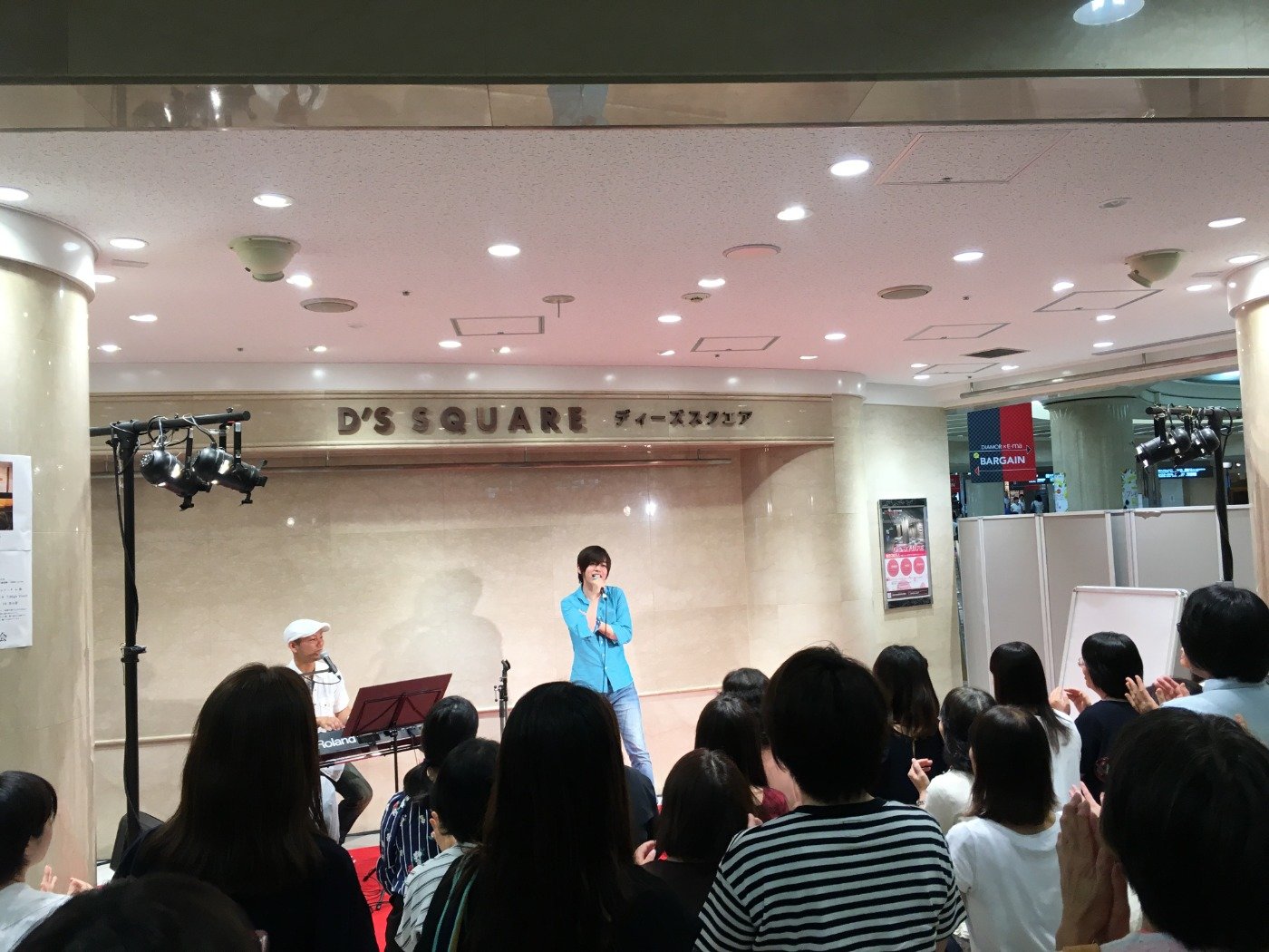 MUSIC'AMOR　ピアノ＆ヴォーカルLIVE”　※観覧無料