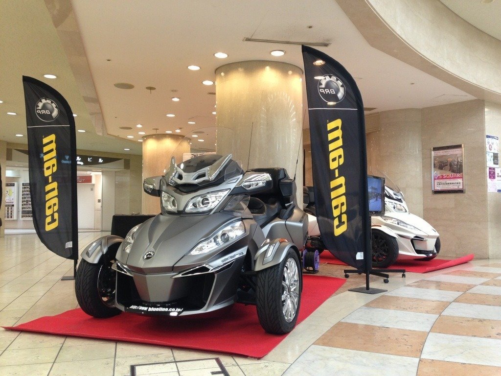 BRP Cam-Am Spyder　車両展示会