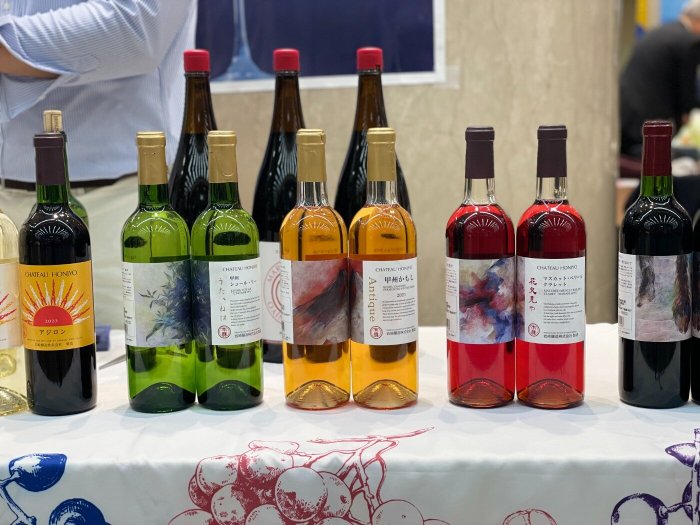 出店ワイナリー紹介写真です。甲州市勝沼町の岩崎醸造です。