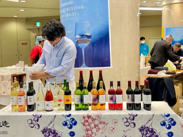 出店ワイナリー紹介写真です。甲州市勝沼町の岩崎醸造です。