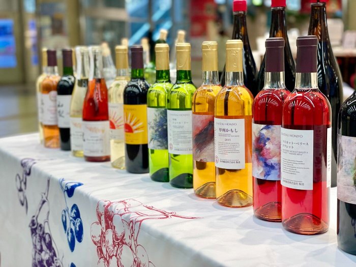 出店ワイナリー紹介写真です。甲州市勝沼町の岩崎醸造です。